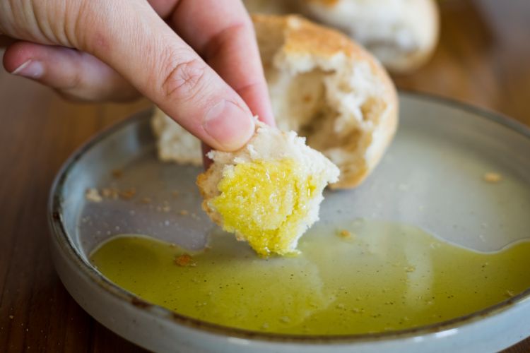 10 best ways to use premium Extra Virgin Olive Oil